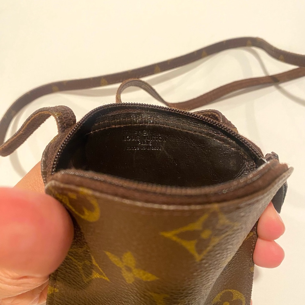 Louis Vuitton Pochette Mini Pouch - Picture 2 of 5